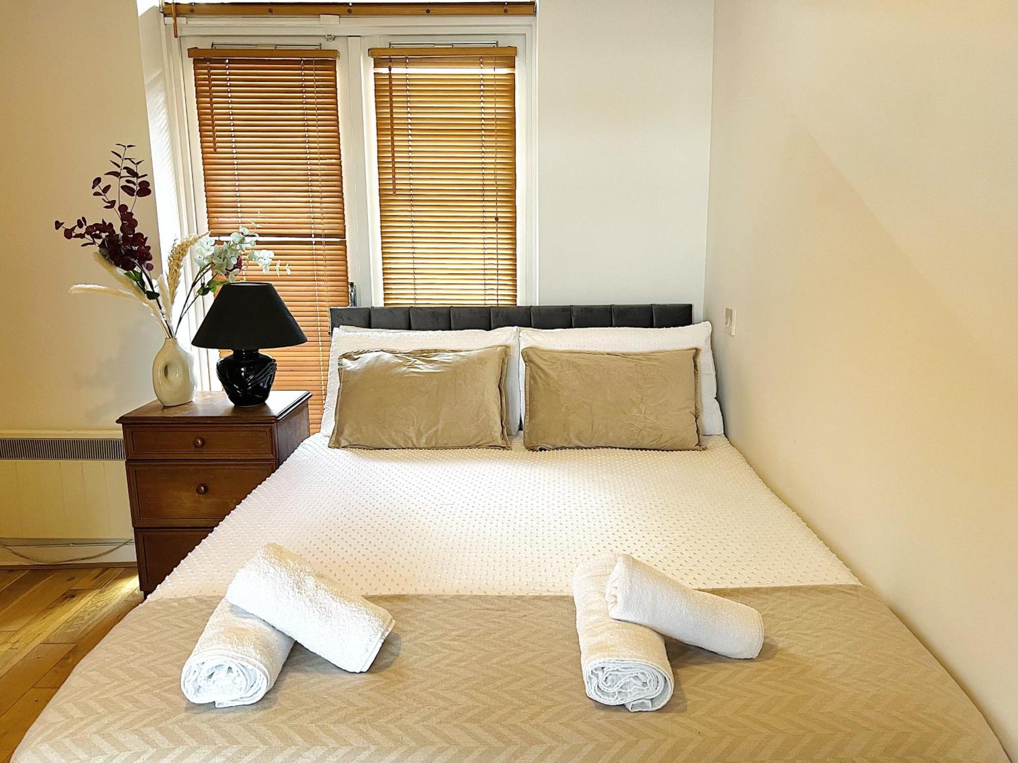 Cosy River View Flat At Temple Bar Δουβλίνο Εξωτερικό φωτογραφία